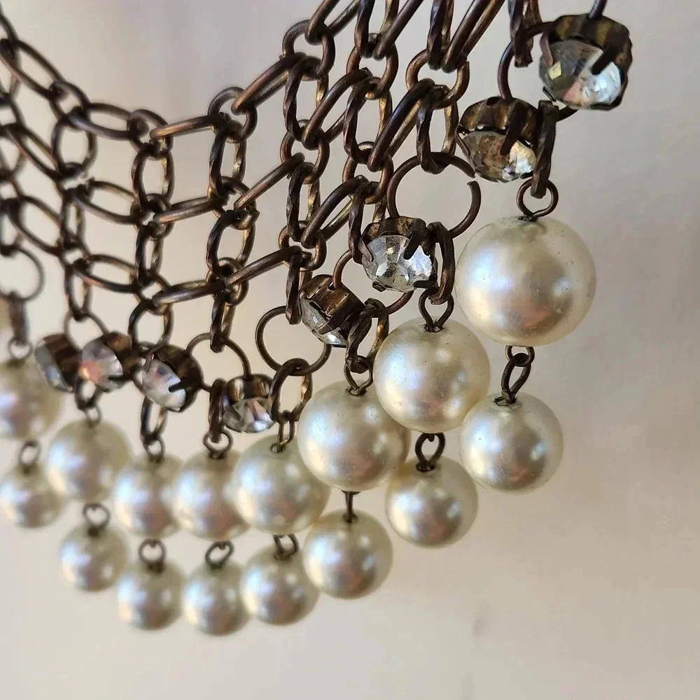 Bib Faux Pearl Rhinestone Chain Necklace 20" - Picture 4 of 11